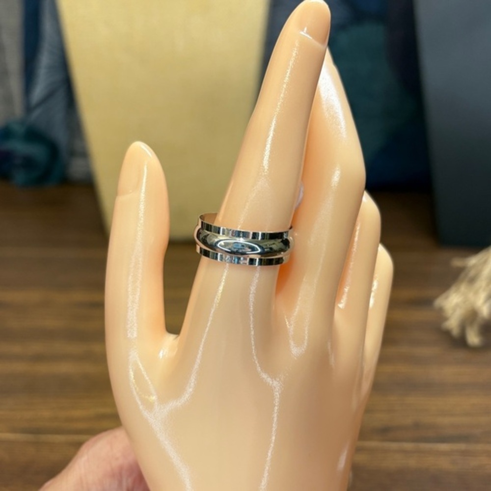 Elegant Sterling Silver Men's Ring